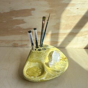 Funky ceramic utensil holder/organizer